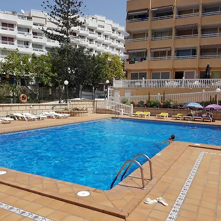 Borinquen Mit Pool Und Meerblick 阿德耶